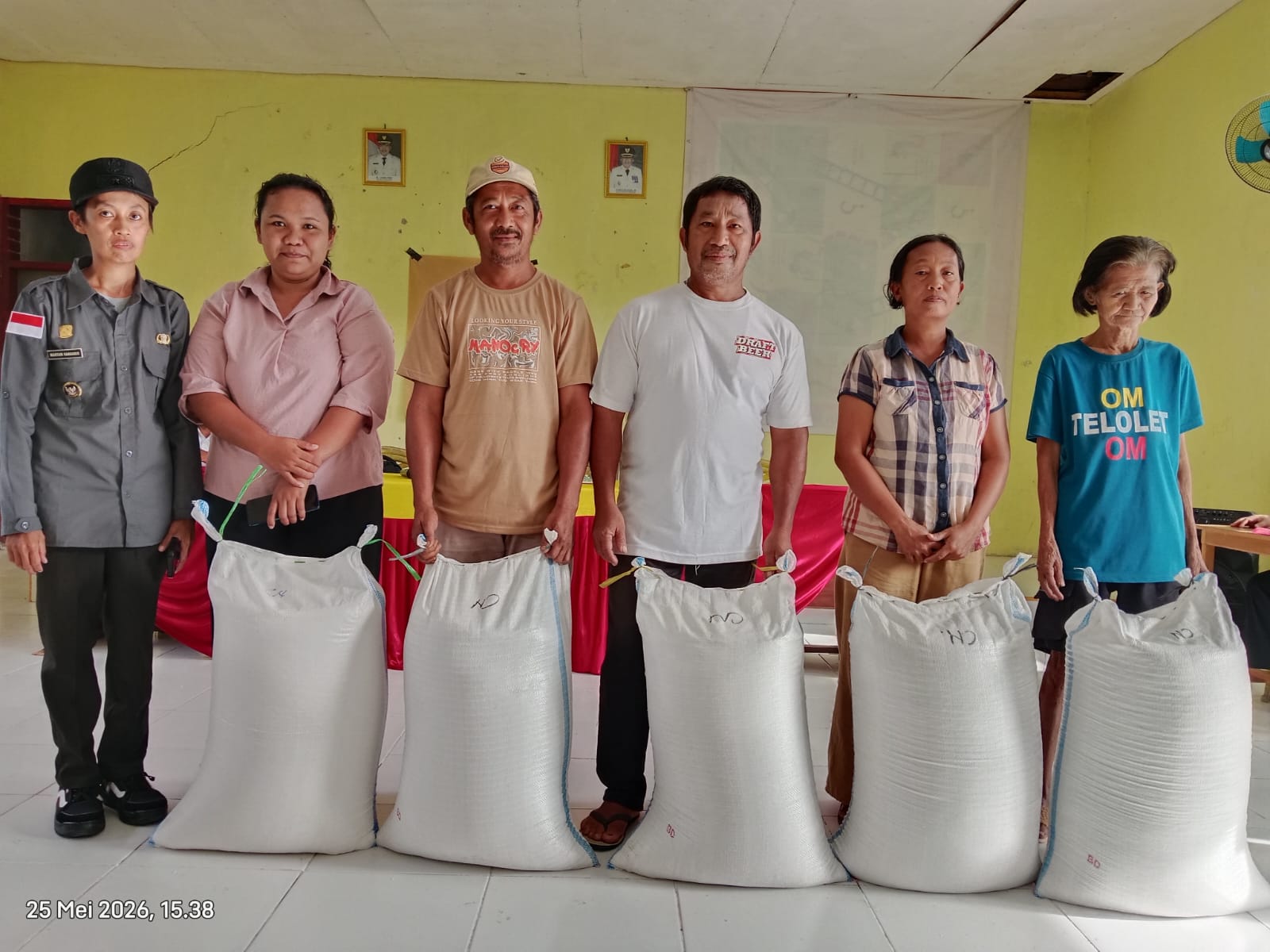 Penyaluran Bantuan Beras dan BLT Bagian 2